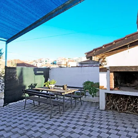 Varga 1 Apartment Trogir