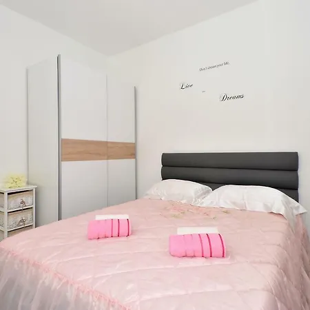 Apartamento Varga 1